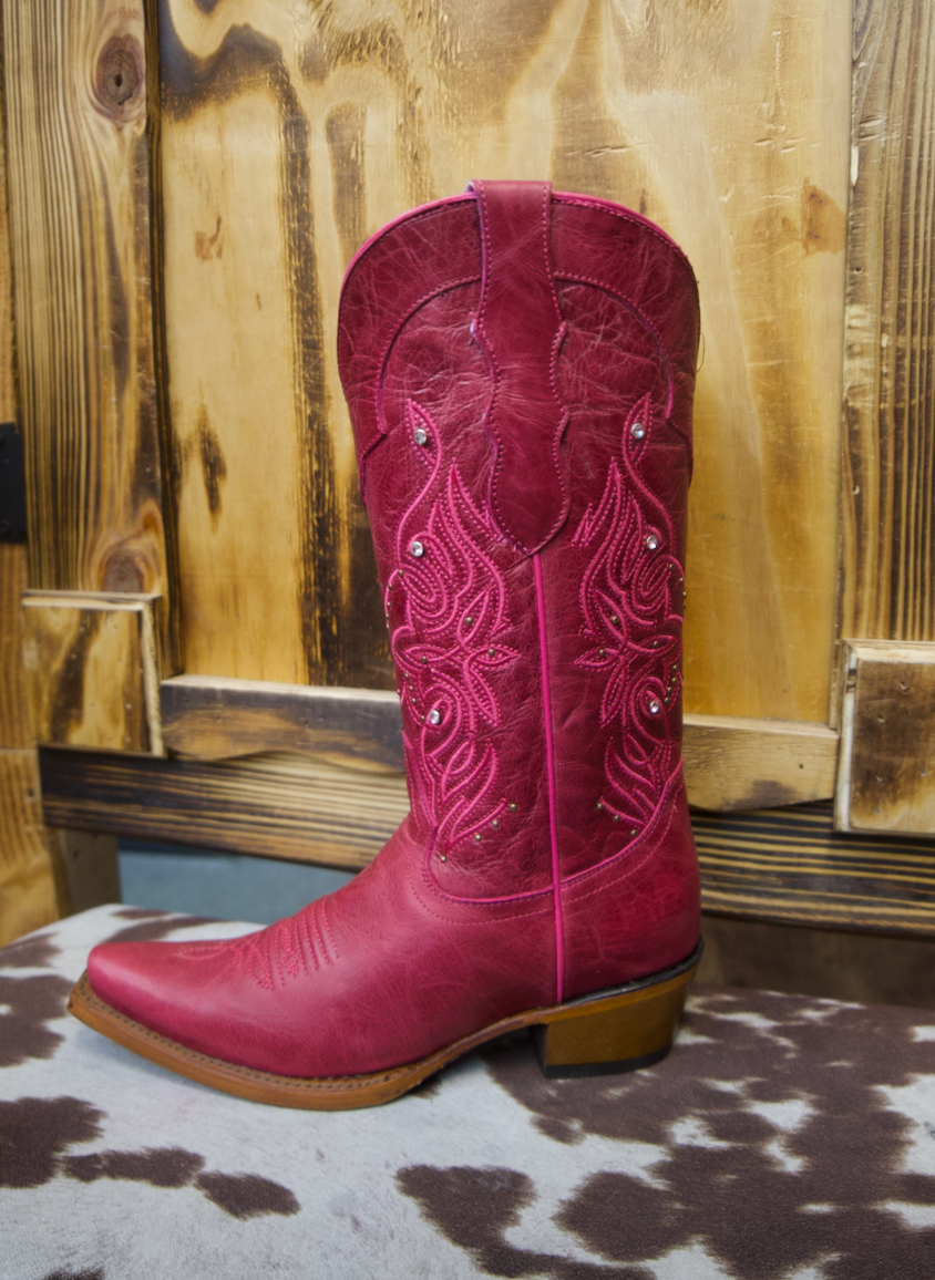 Cowgirl boots Pink color